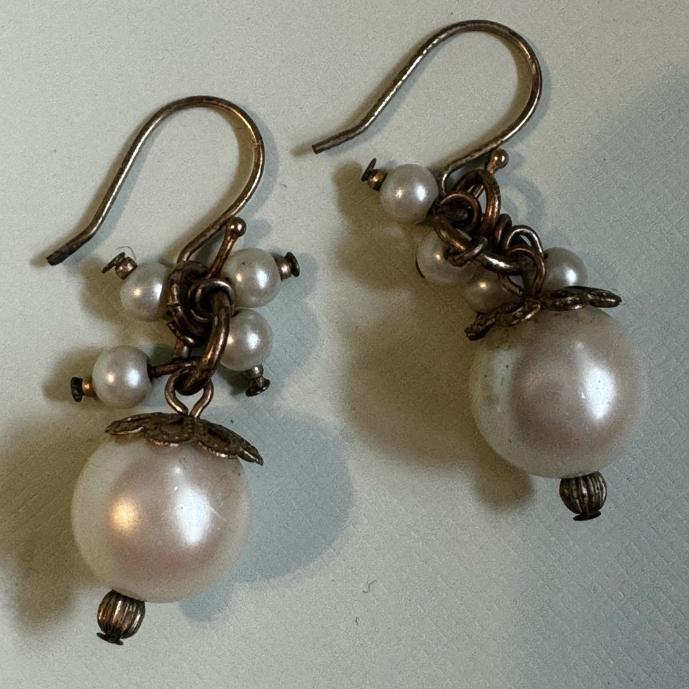 Vintage Carolee pearl drop earrings